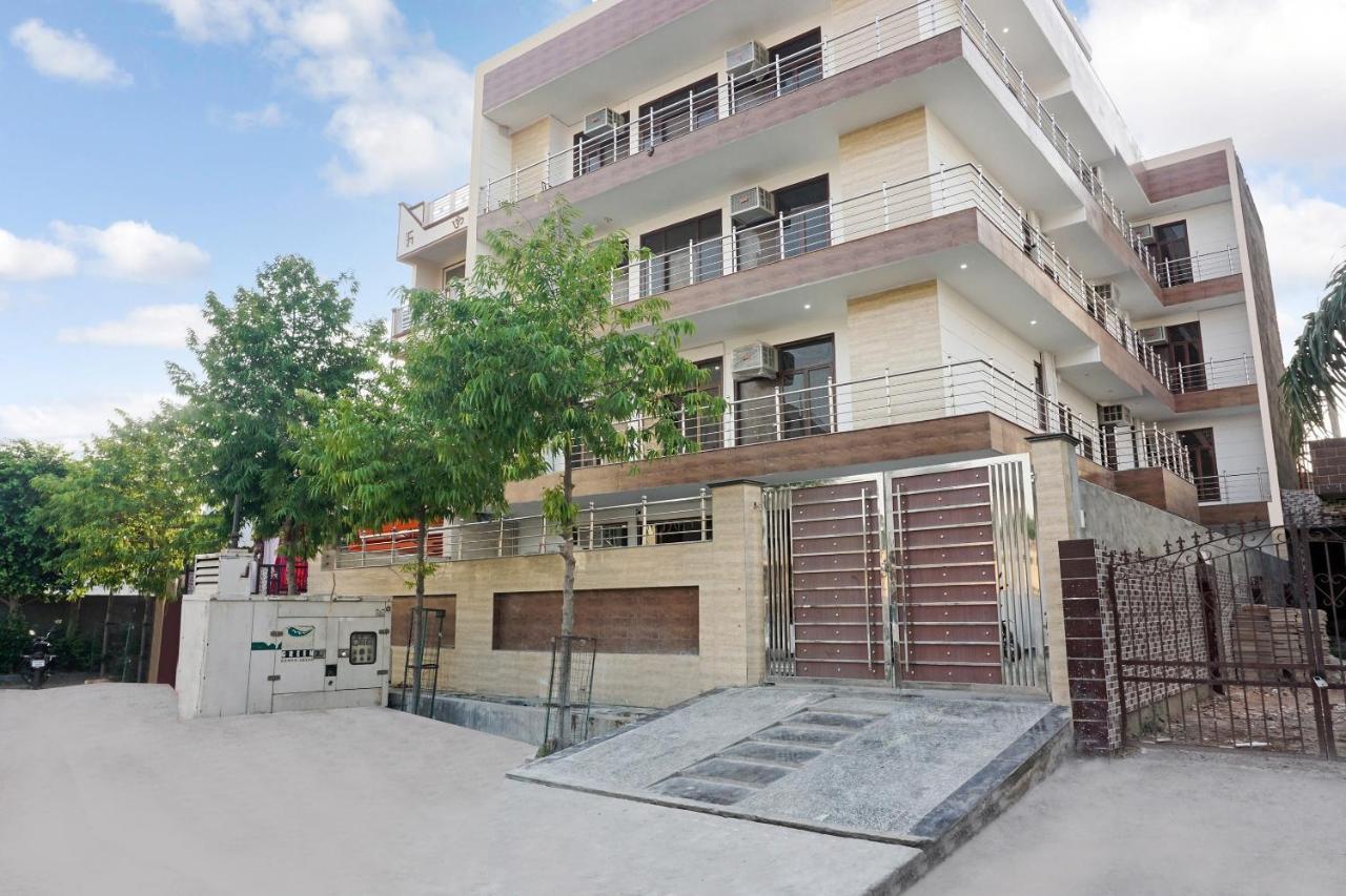 Hotel O Quadis Noida Luaran gambar