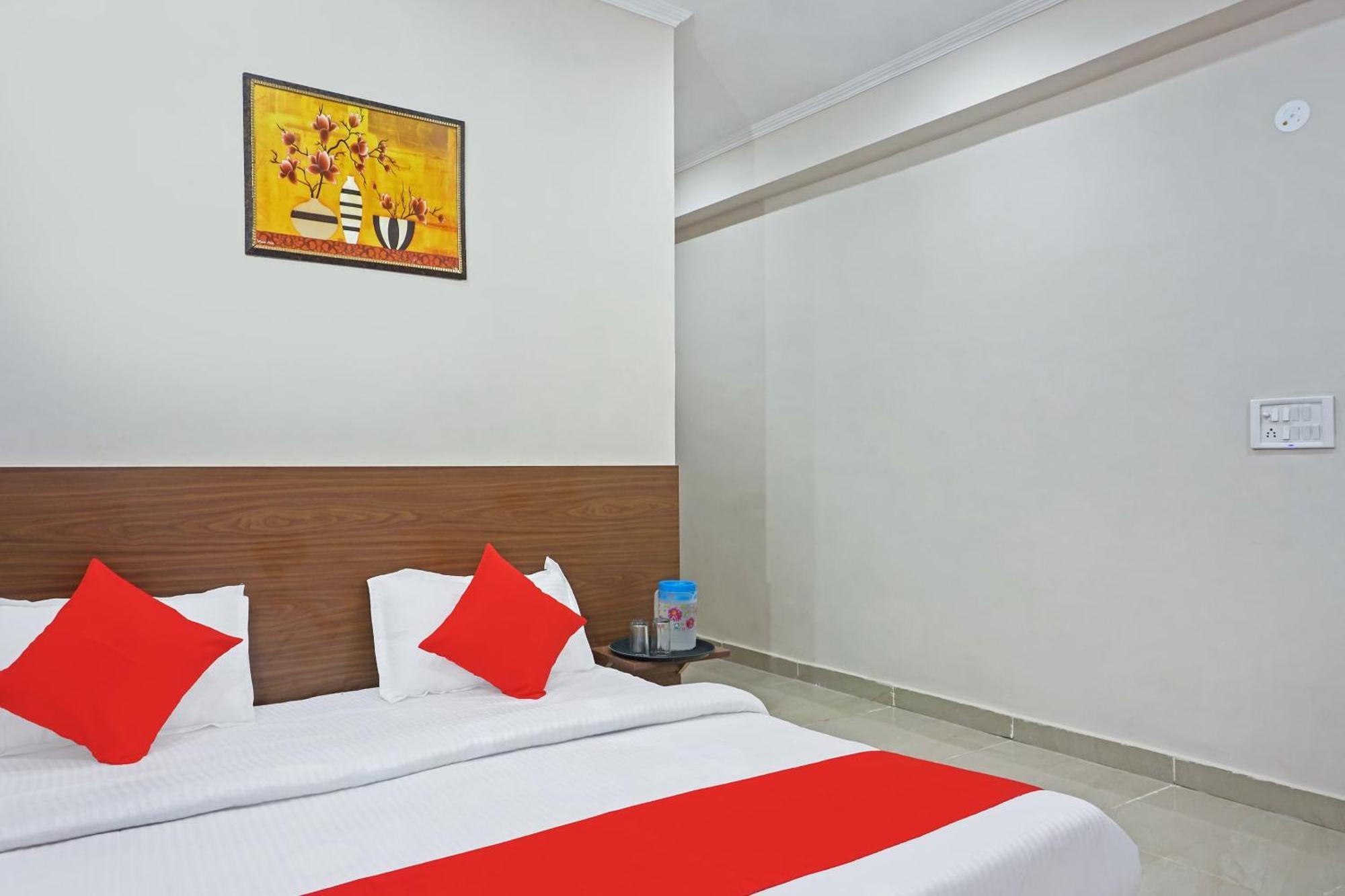Hotel O Quadis Noida Luaran gambar