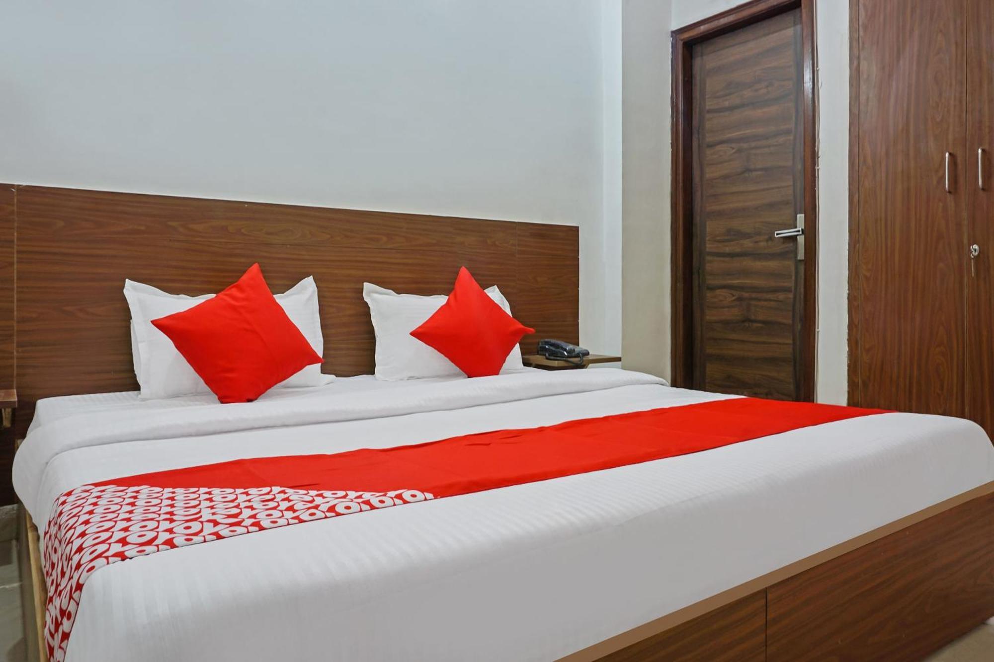 Hotel O Quadis Noida Luaran gambar
