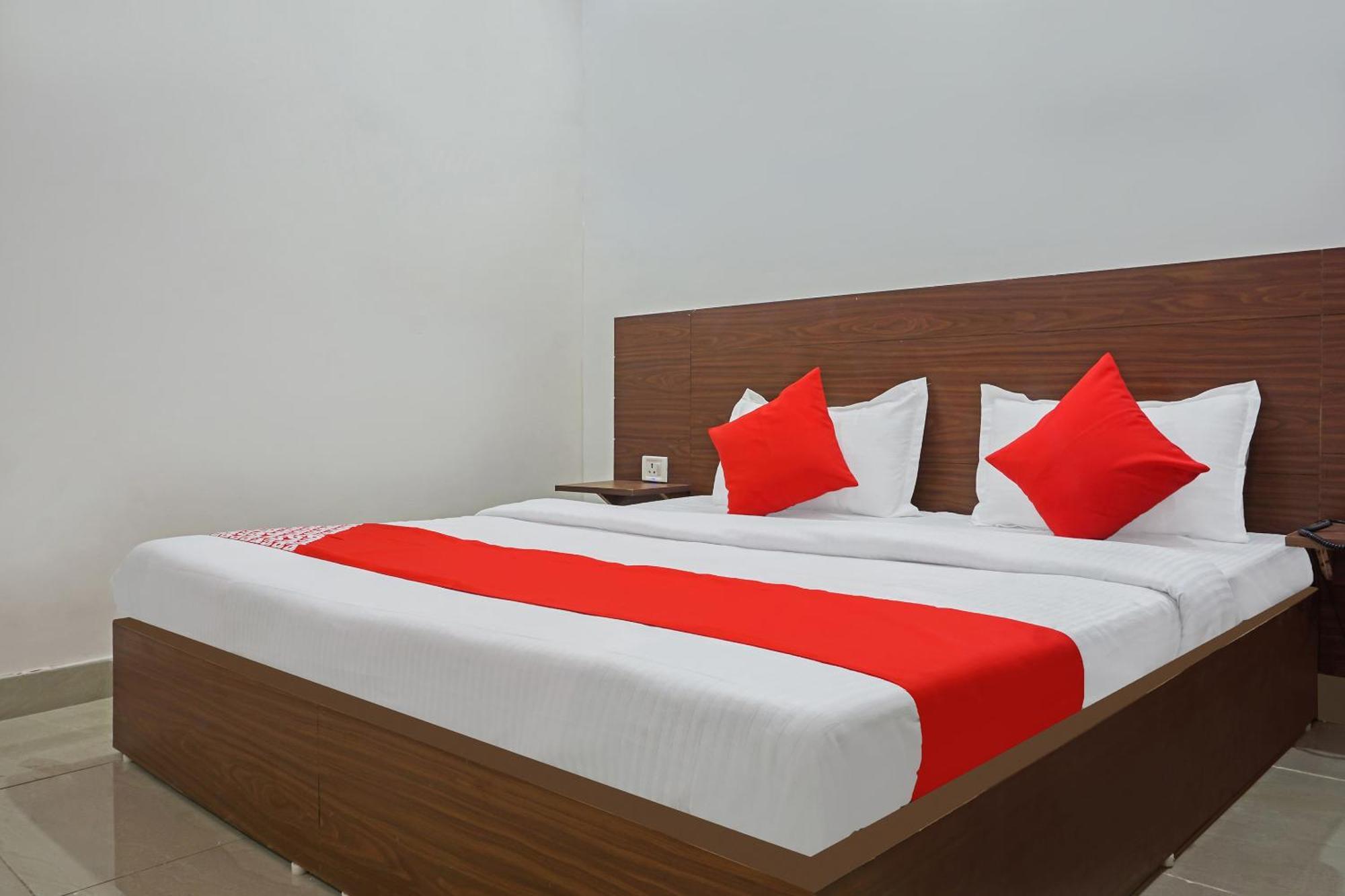Hotel O Quadis Noida Luaran gambar