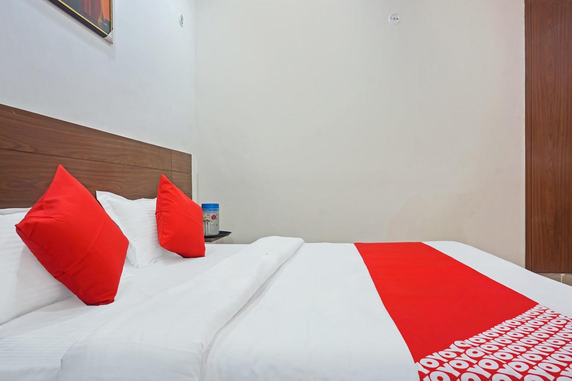 Hotel O Quadis Noida Luaran gambar