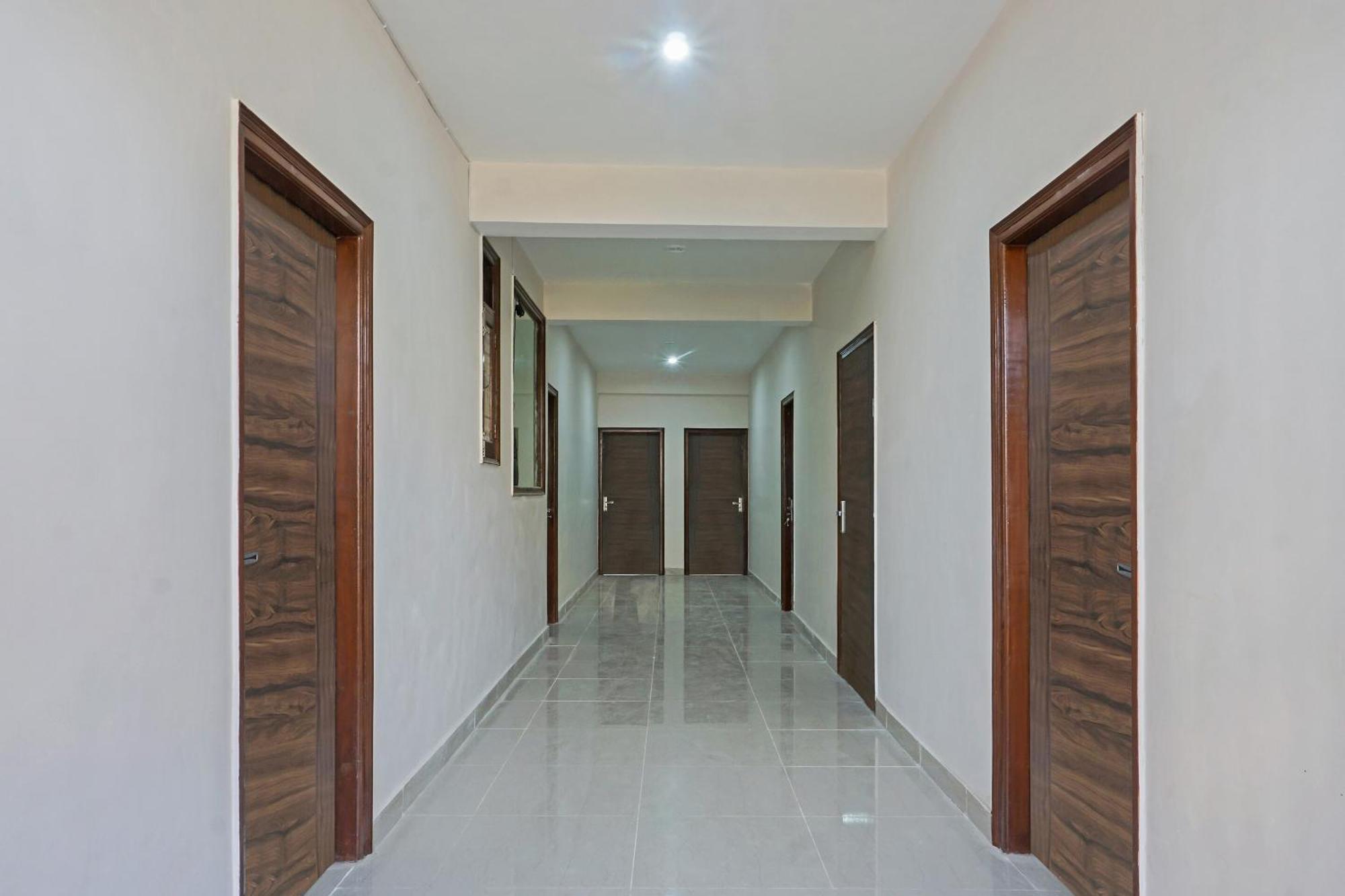 Hotel O Quadis Noida Luaran gambar