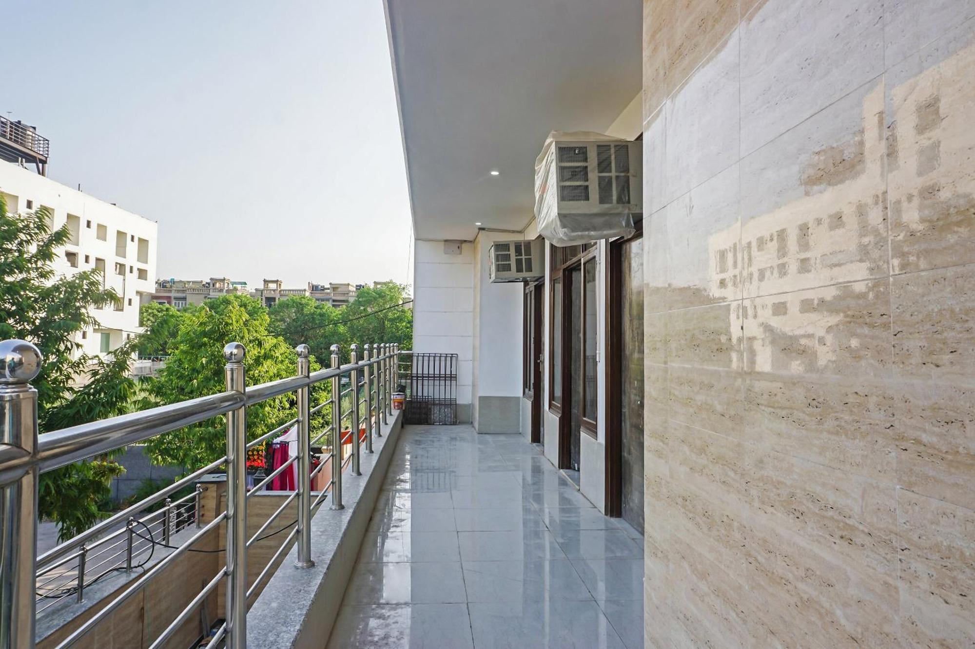 Hotel O Quadis Noida Luaran gambar
