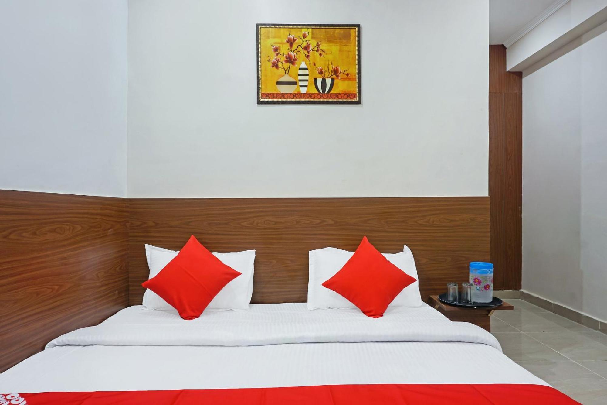 Hotel O Quadis Noida Luaran gambar