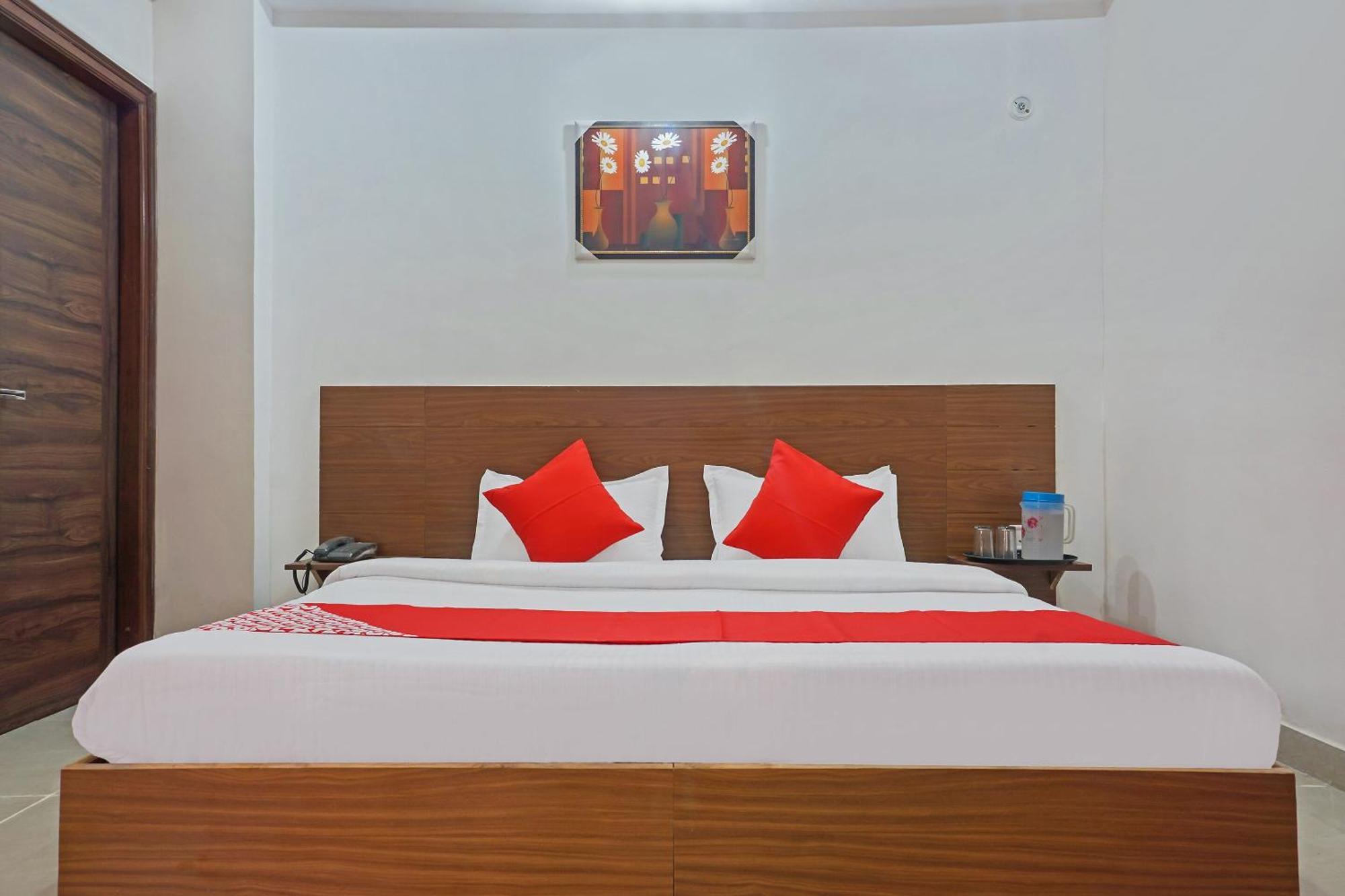 Hotel O Quadis Noida Luaran gambar