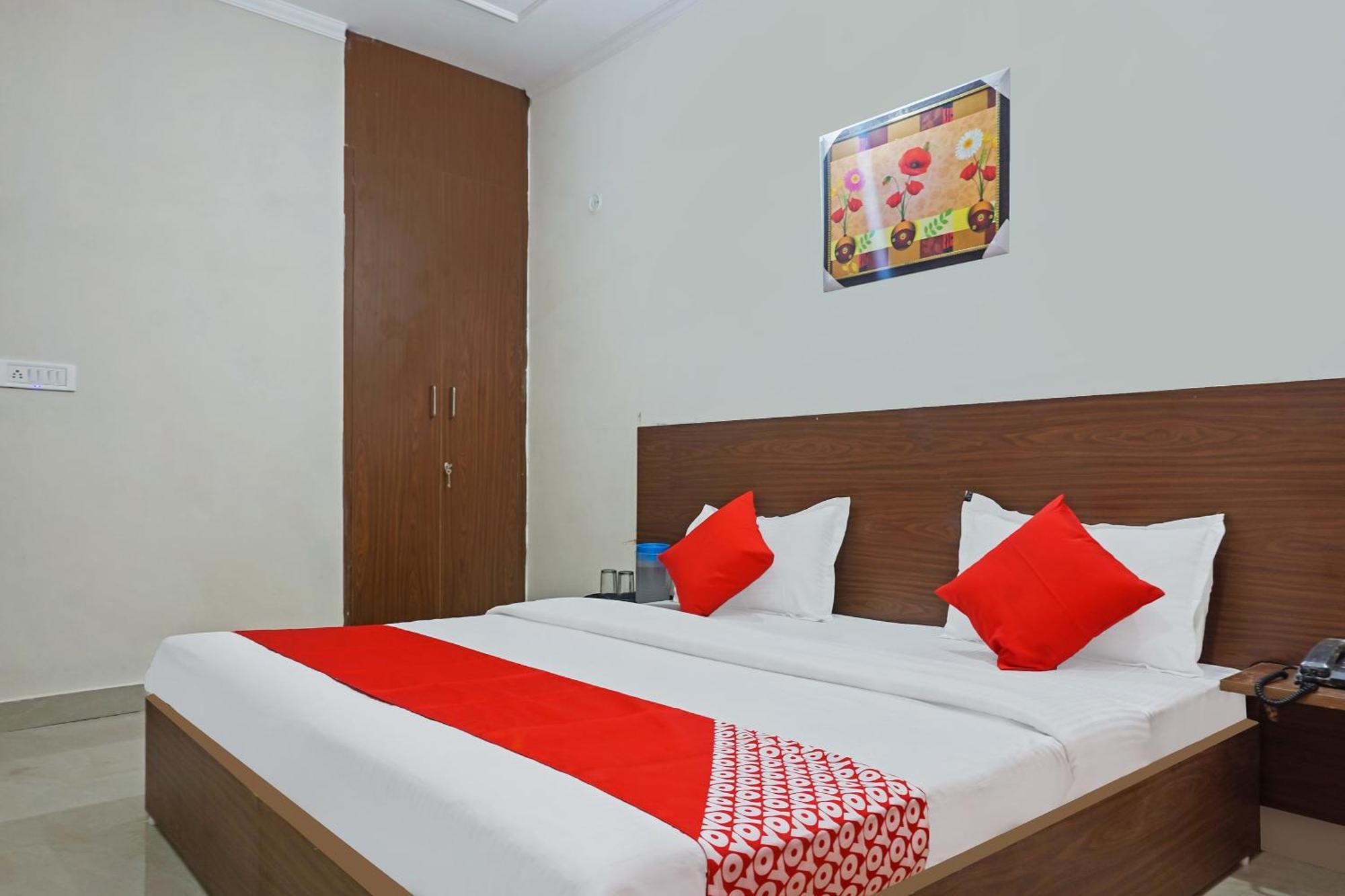 Hotel O Quadis Noida Luaran gambar
